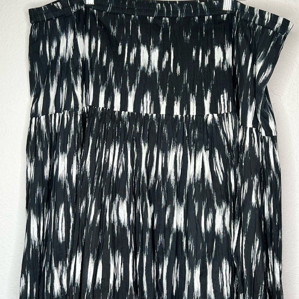 Life Style Skirt - Picture 2 of 6